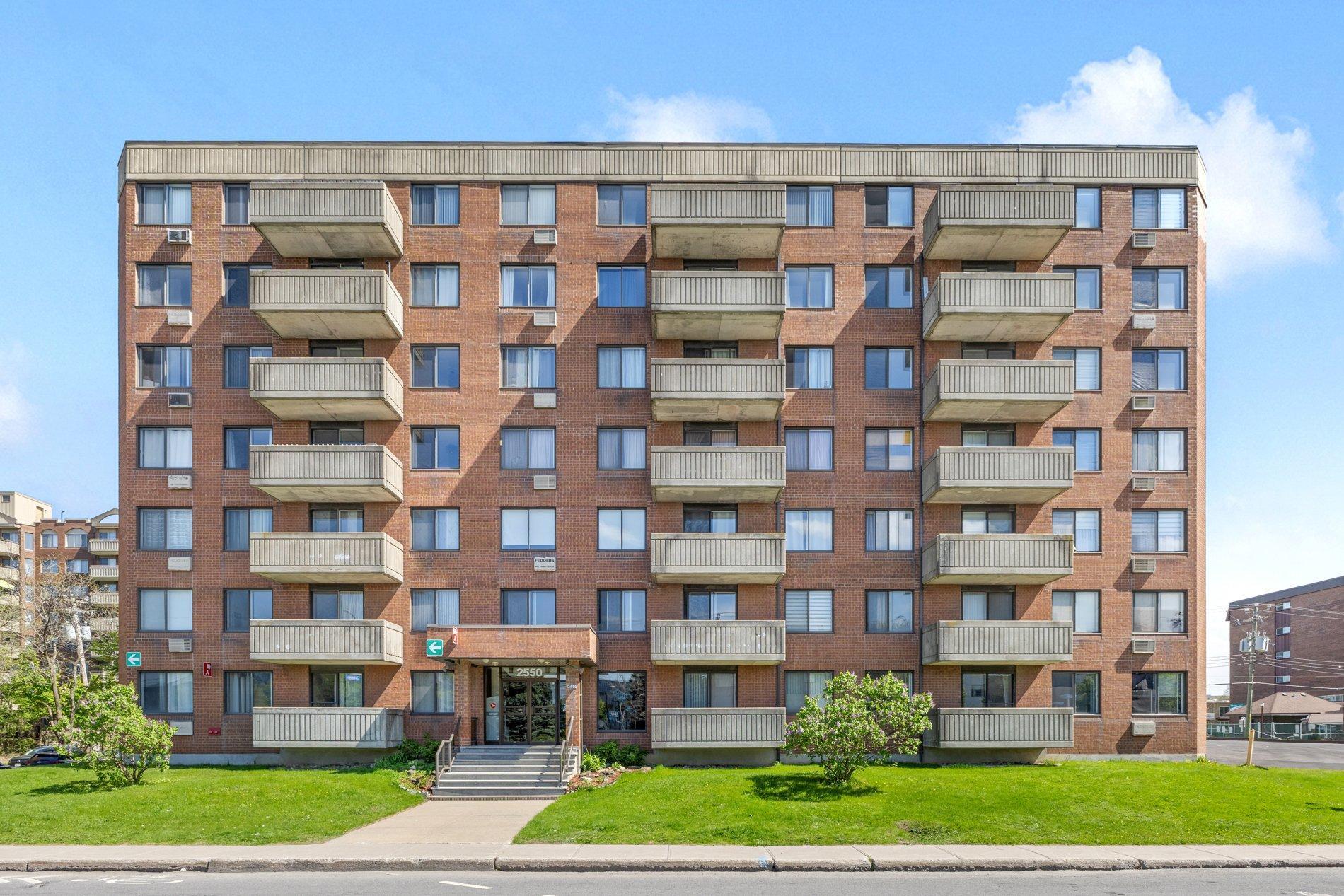 









2250


Boul. Thimens

, 604,
Montréal (Saint-Laurent),




QC
H4R2L3

