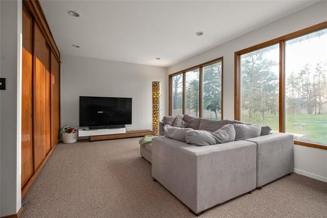 









23


FORT GARRY

CR,
St Andrews,




MB
R1A 2P7

