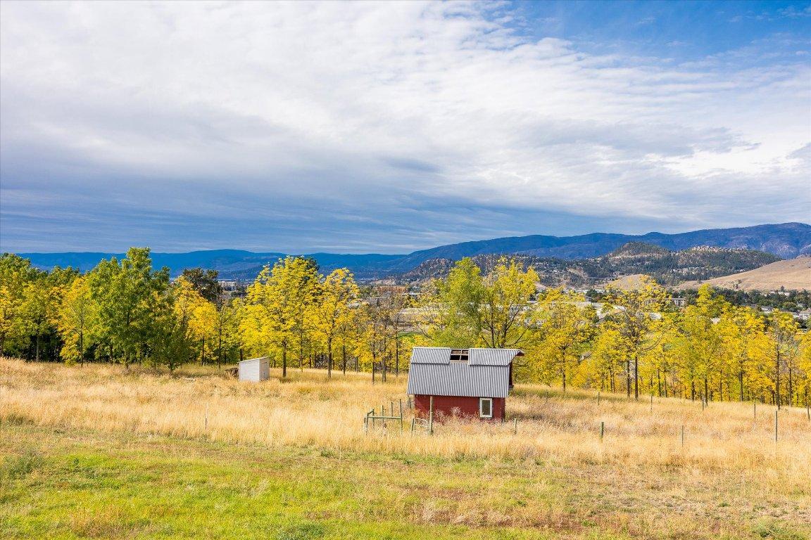 









848


Webster

Road,
Kelowna,







BC
V1P 1C2

