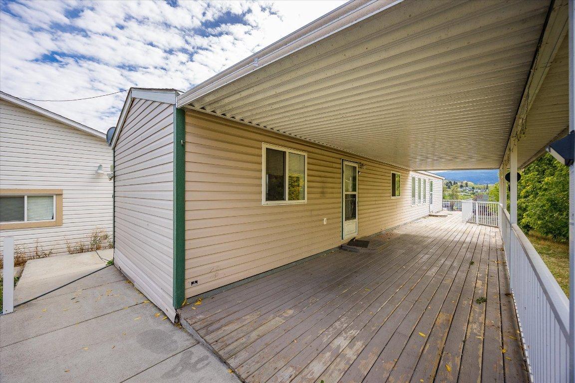 









848


Webster

Road,
Kelowna,







BC
V1P 1C2

