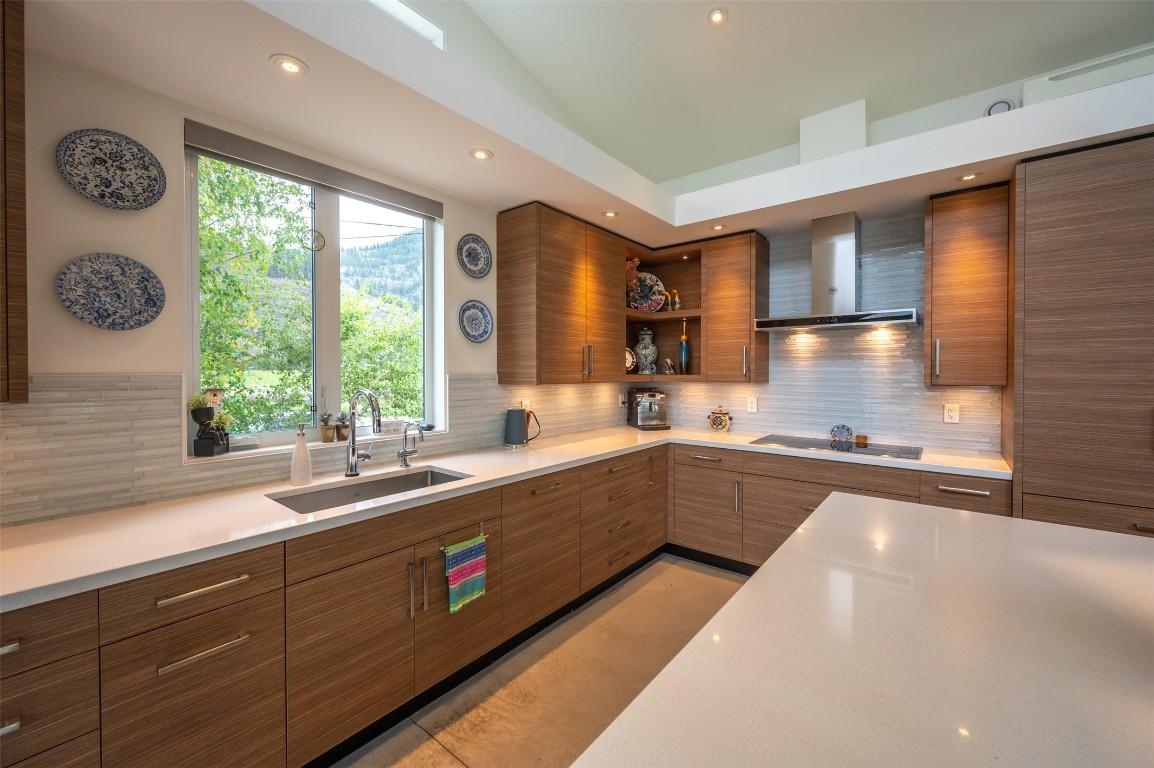 









252


Sundial

Road,
Oliver,




BC
V0H 1T2

