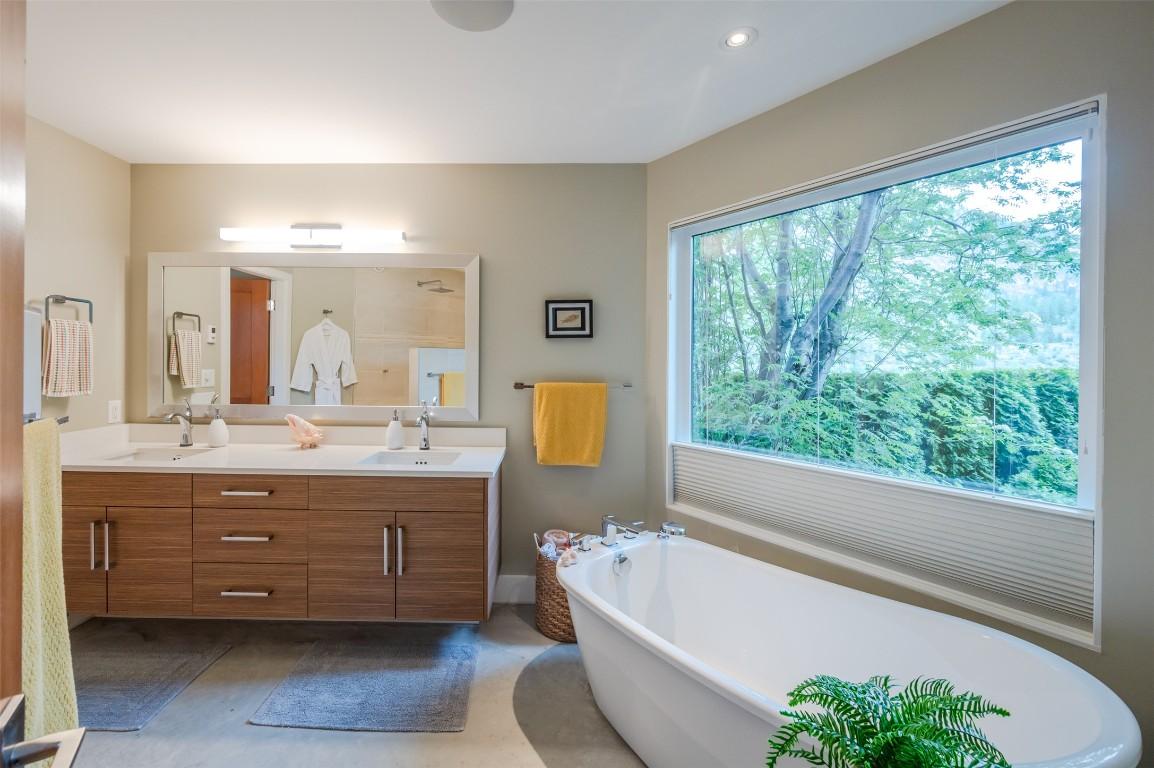 









252


Sundial

Road,
Oliver,




BC
V0H 1T2

