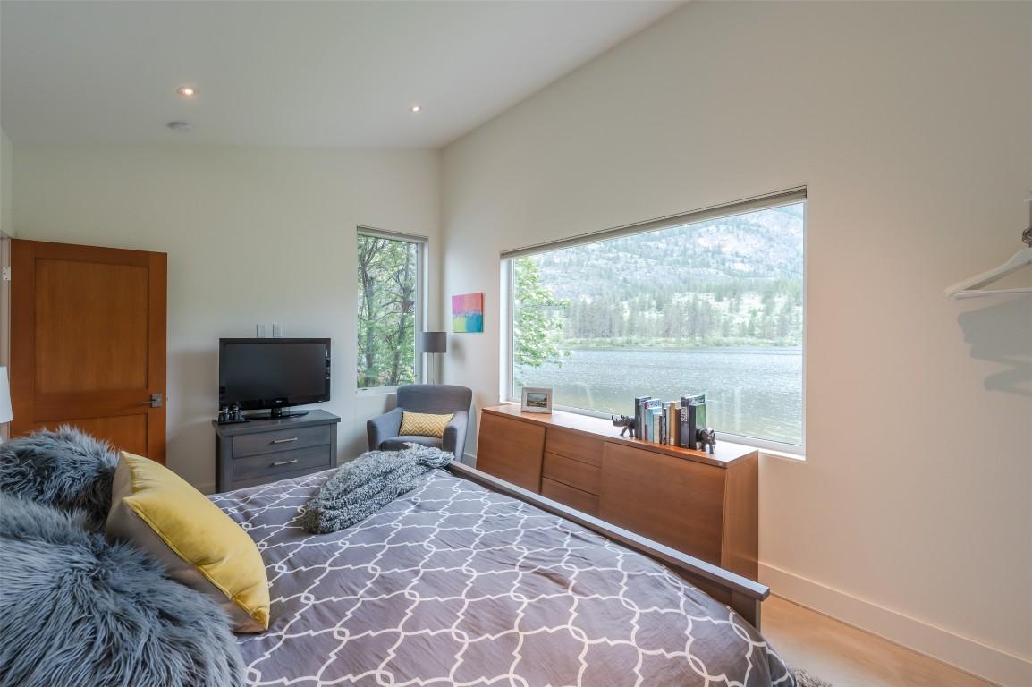









252


Sundial

Road,
Oliver,




BC
V0H 1T2


