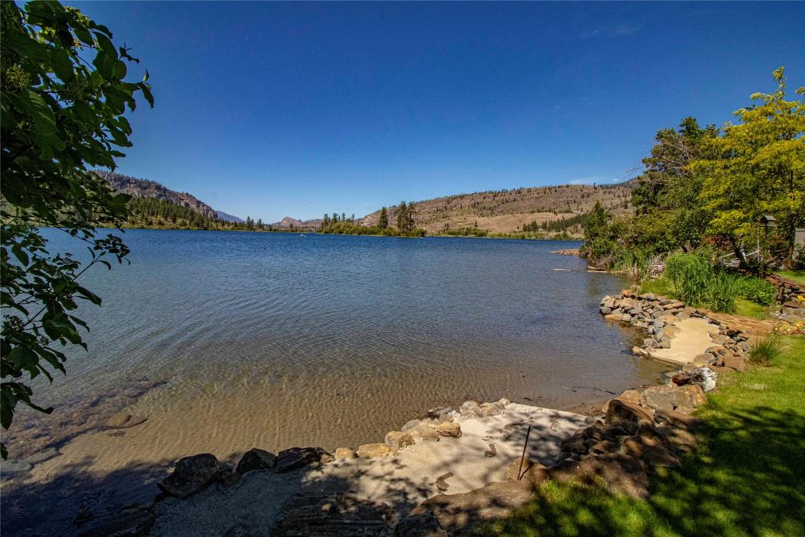 









252


Sundial

Road,
Oliver,




BC
V0H 1T2

