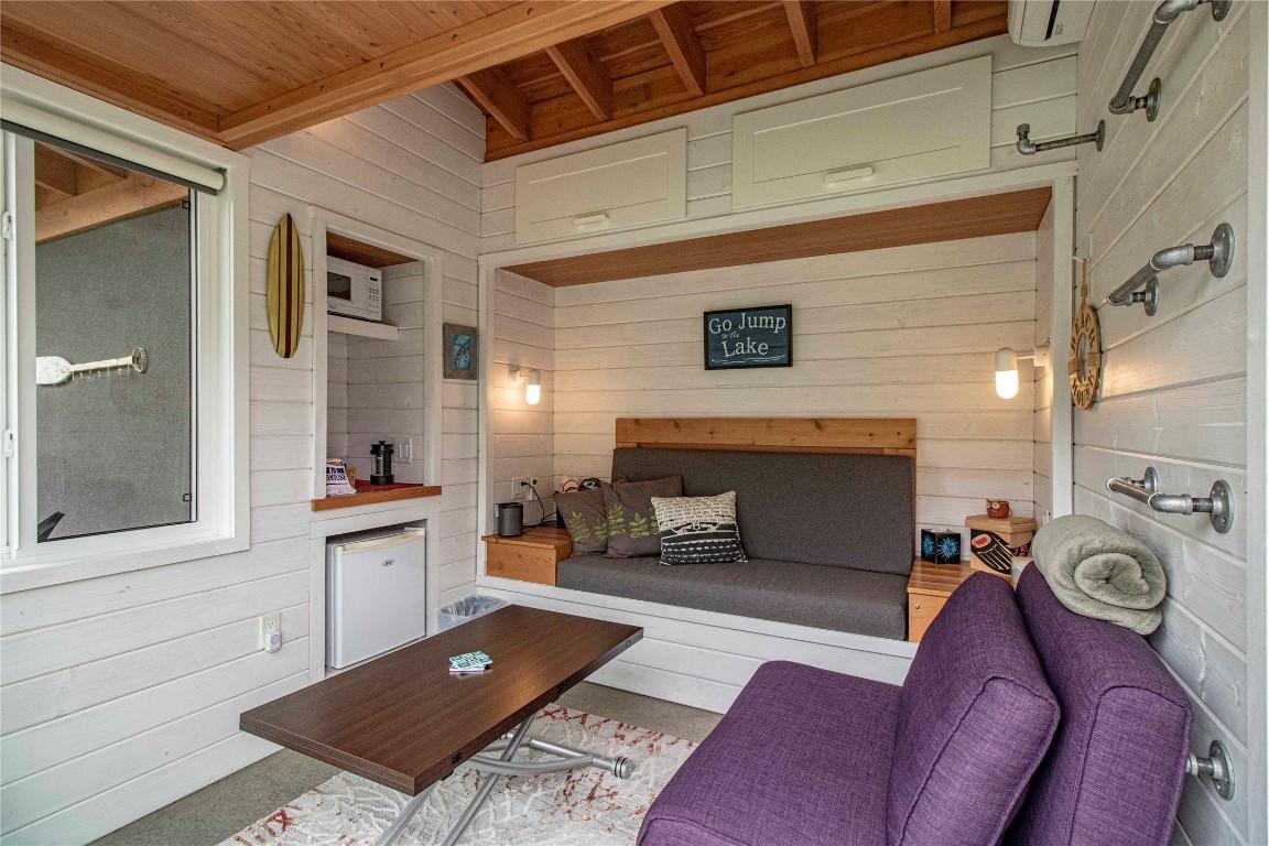 









252


Sundial

Road,
Oliver,




BC
V0H 1T2

