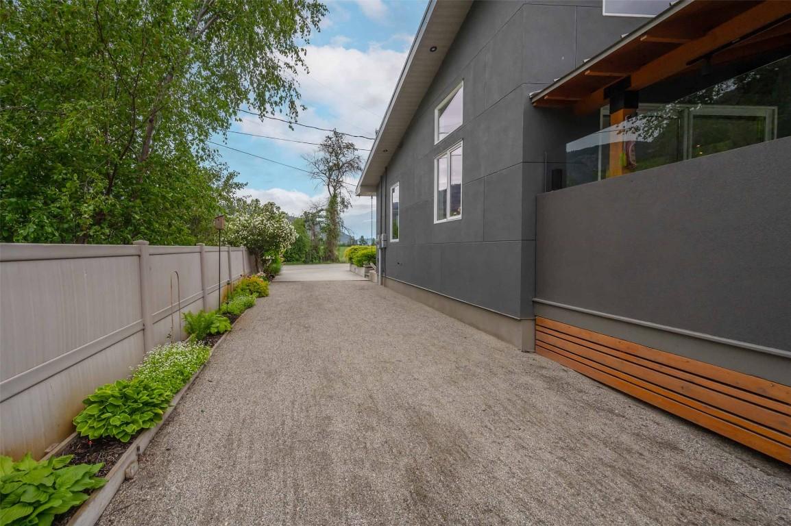 









252


Sundial

Road,
Oliver,




BC
V0H 1T2


