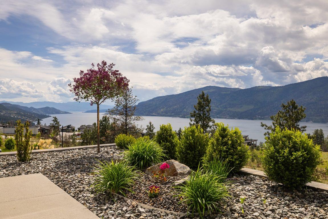 









9814


Beacon Hill

Crescent,
Lake Country,




BC
V4V 0A9

