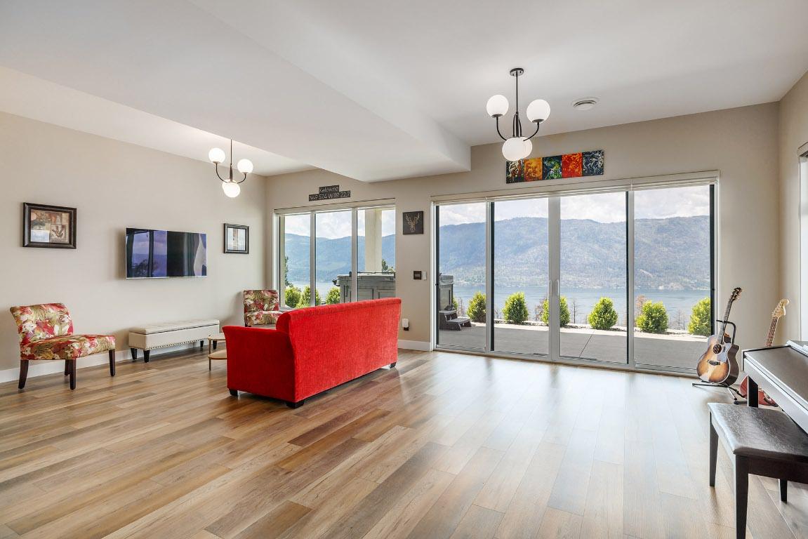 









9814


Beacon Hill

Crescent,
Lake Country,




BC
V4V 0A9

