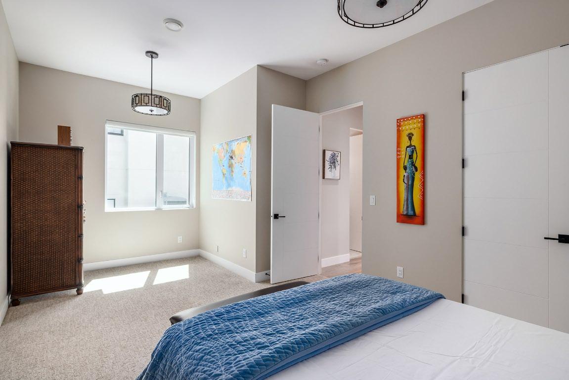 









9814


Beacon Hill

Crescent,
Lake Country,




BC
V4V 0A9

