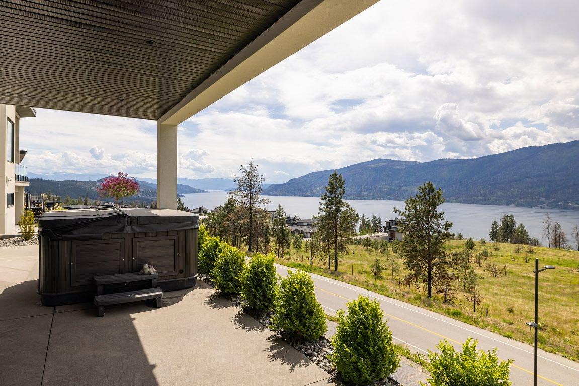 









9814


Beacon Hill

Crescent,
Lake Country,




BC
V4V 0A9


