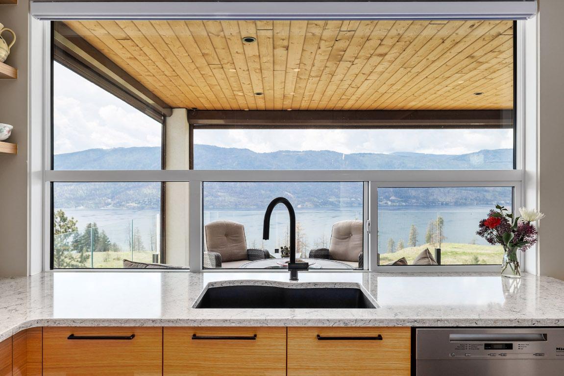 









9814


Beacon Hill

Crescent,
Lake Country,




BC
V4V 0A9


