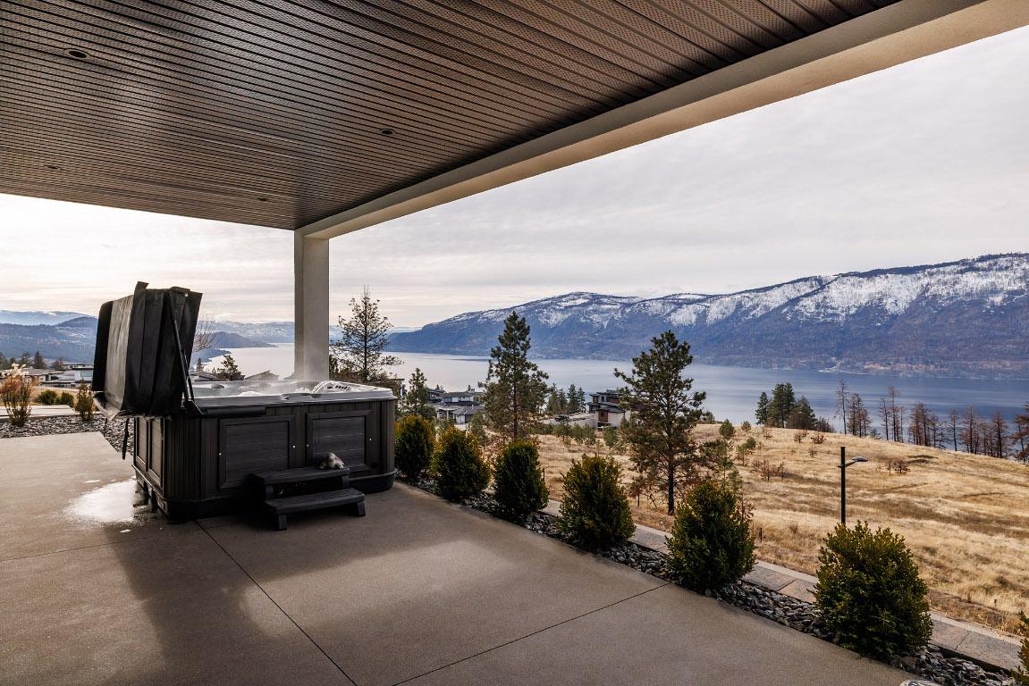 









9814


Beacon Hill

Crescent,
Lake Country,




BC
V4V 0A9

