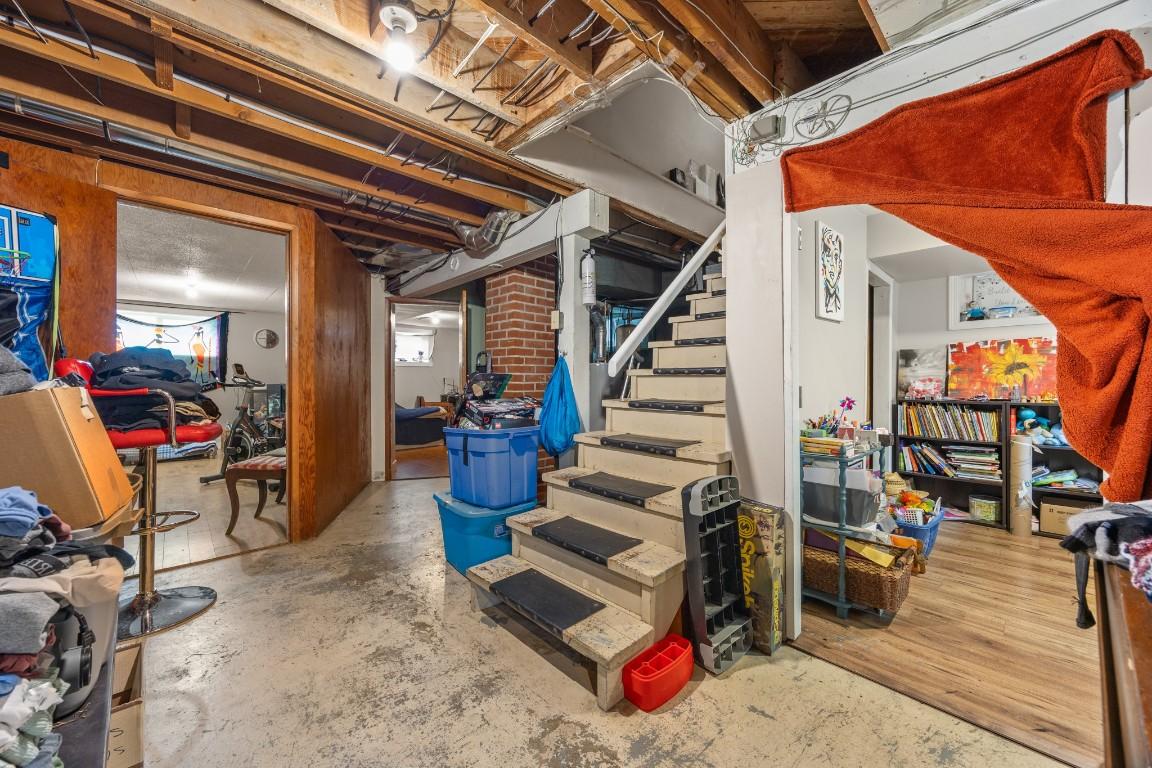 









2800


39

Street,
Vernon,




BC
V1T 6J4

