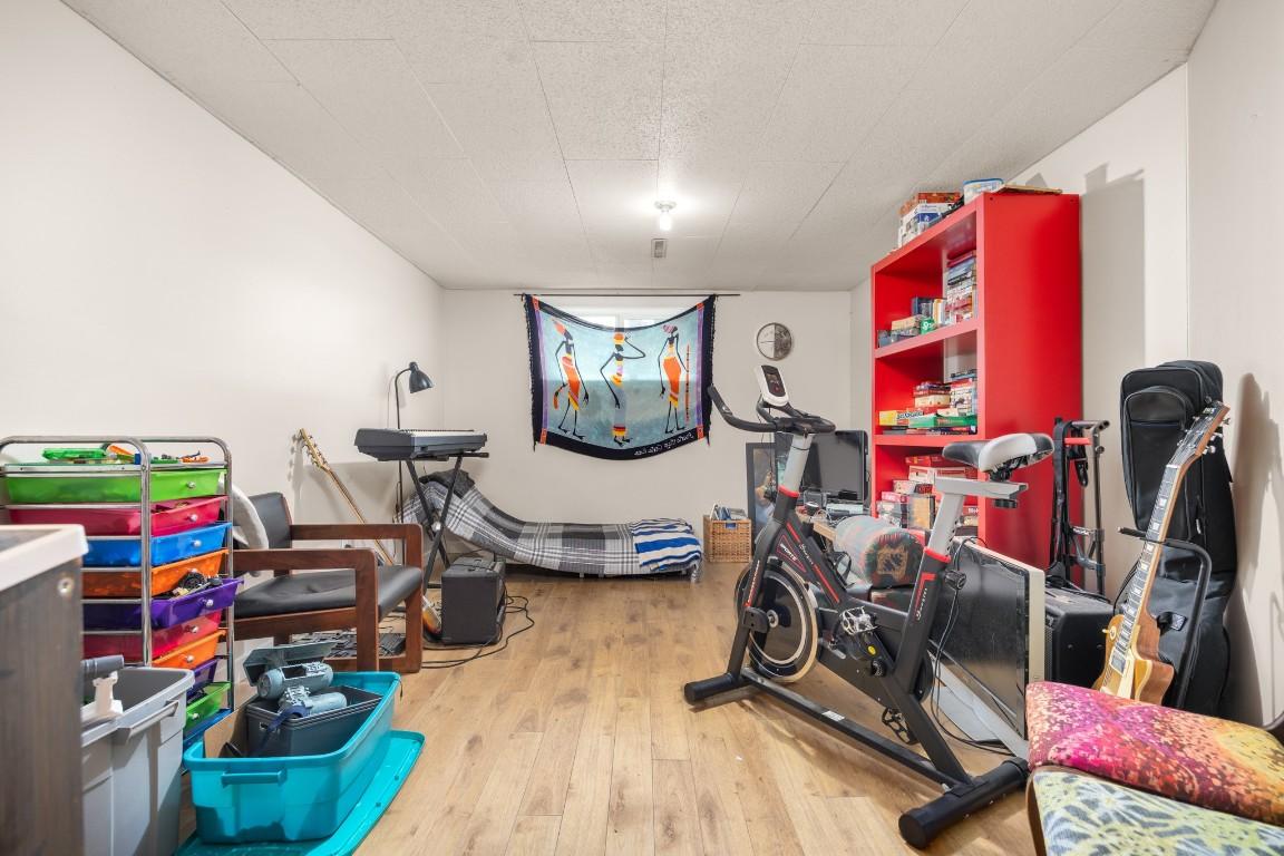 









2800


39

Street,
Vernon,




BC
V1T 6J4

