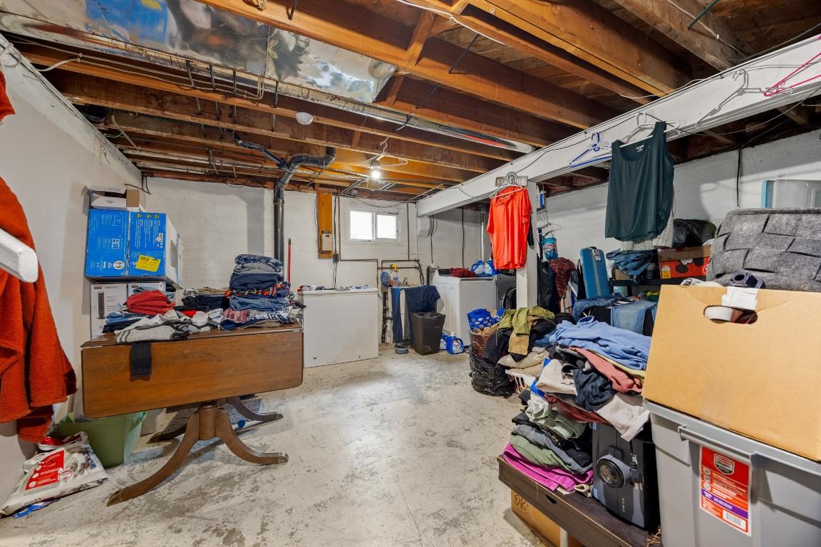 









2800


39

Street,
Vernon,




BC
V1T 6J4

