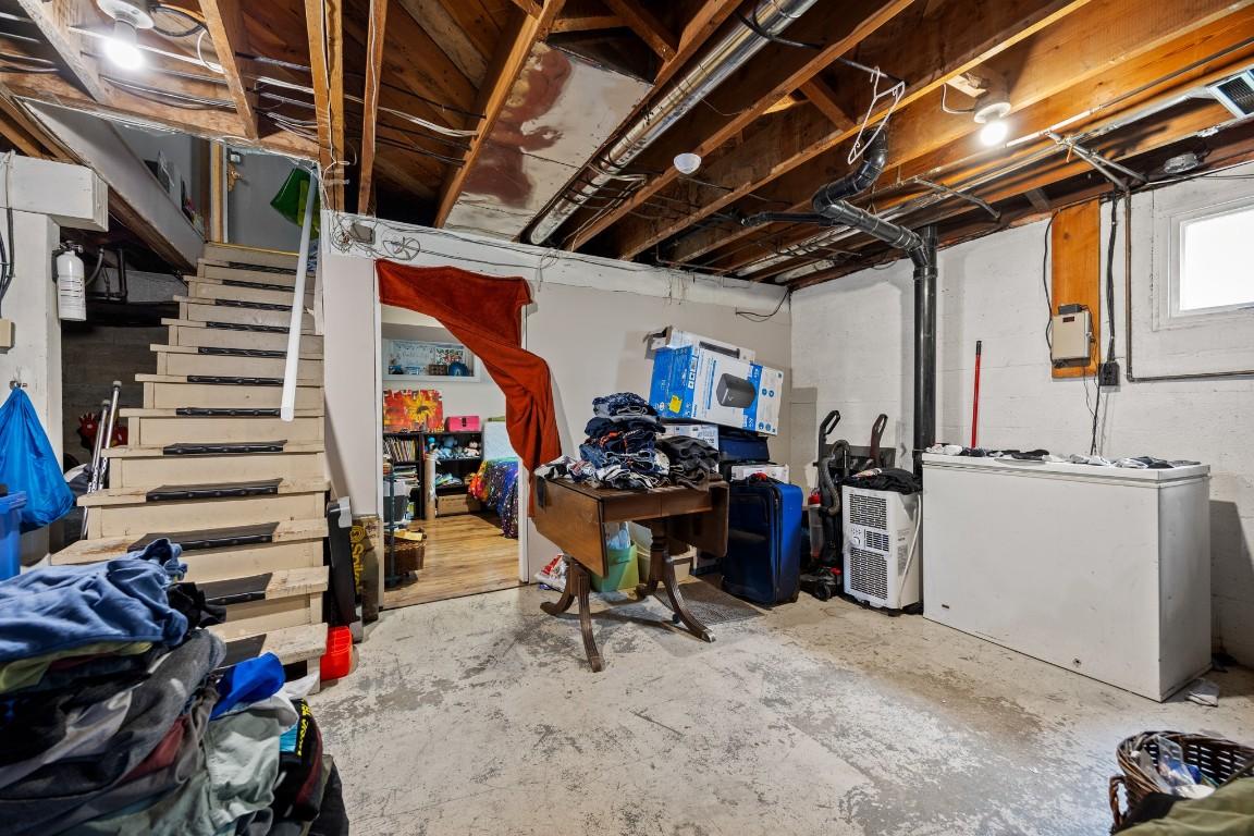 









2800


39

Street,
Vernon,




BC
V1T 6J4

