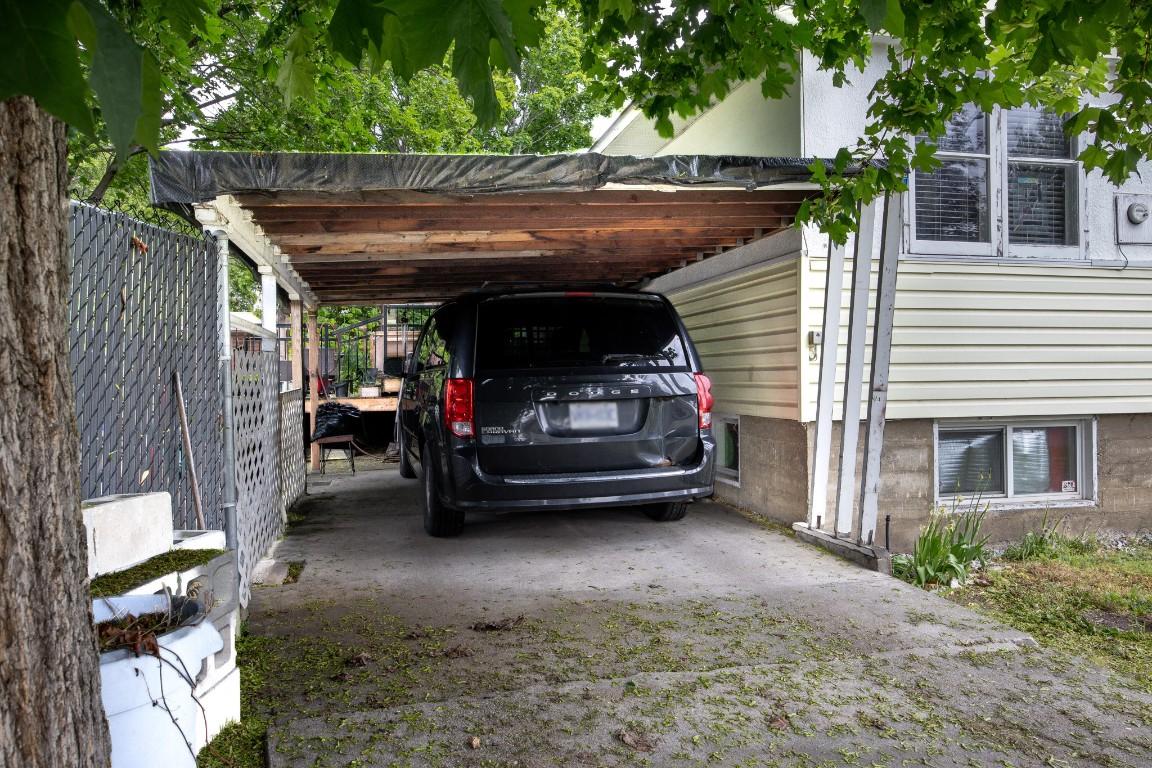 









2800


39

Street,
Vernon,




BC
V1T 6J4

