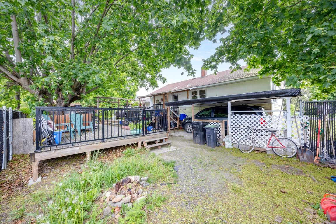 









2800


39

Street,
Vernon,




BC
V1T 6J4


