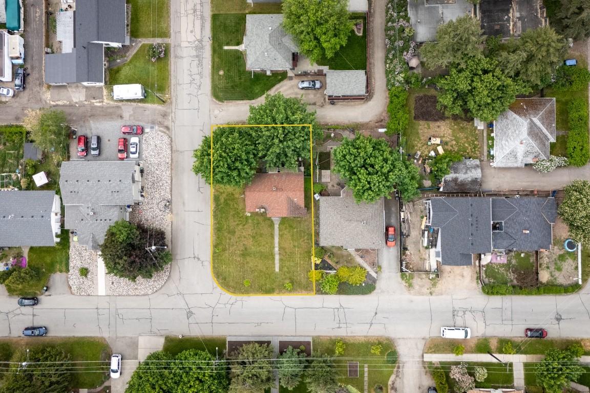 









2800


39

Street,
Vernon,




BC
V1T 6J4

