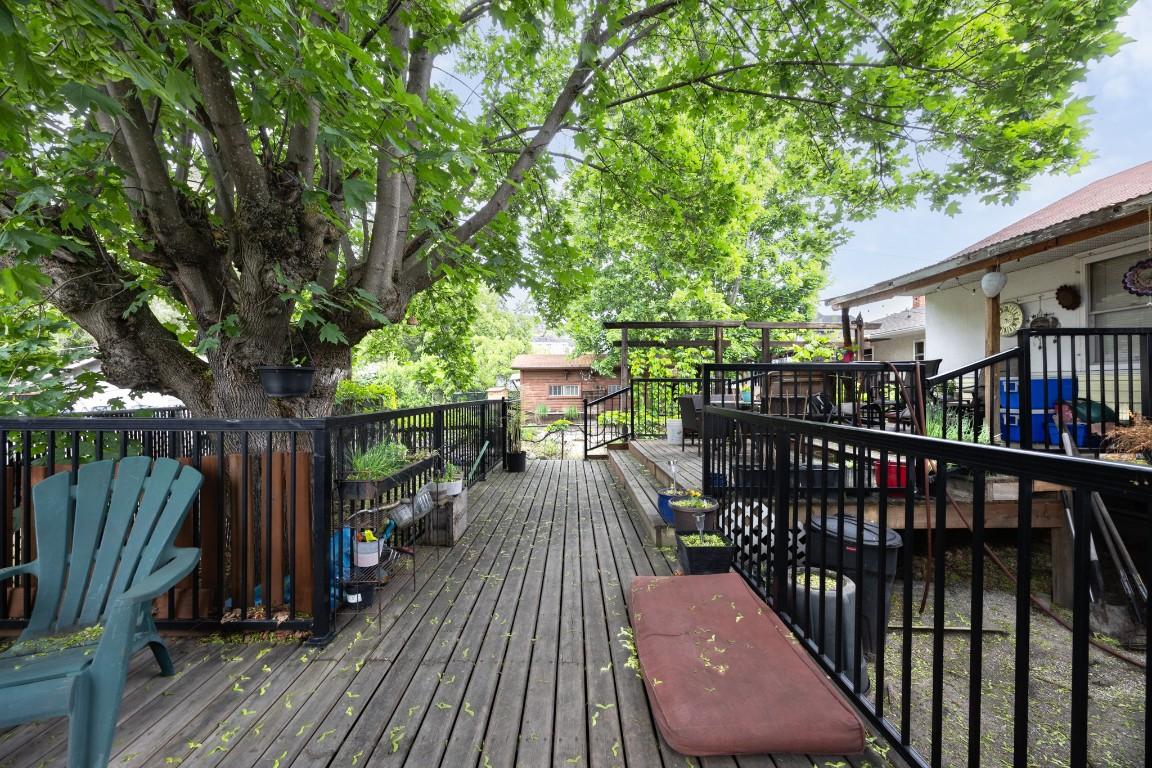 









2800


39

Street,
Vernon,




BC
V1T 6J4

