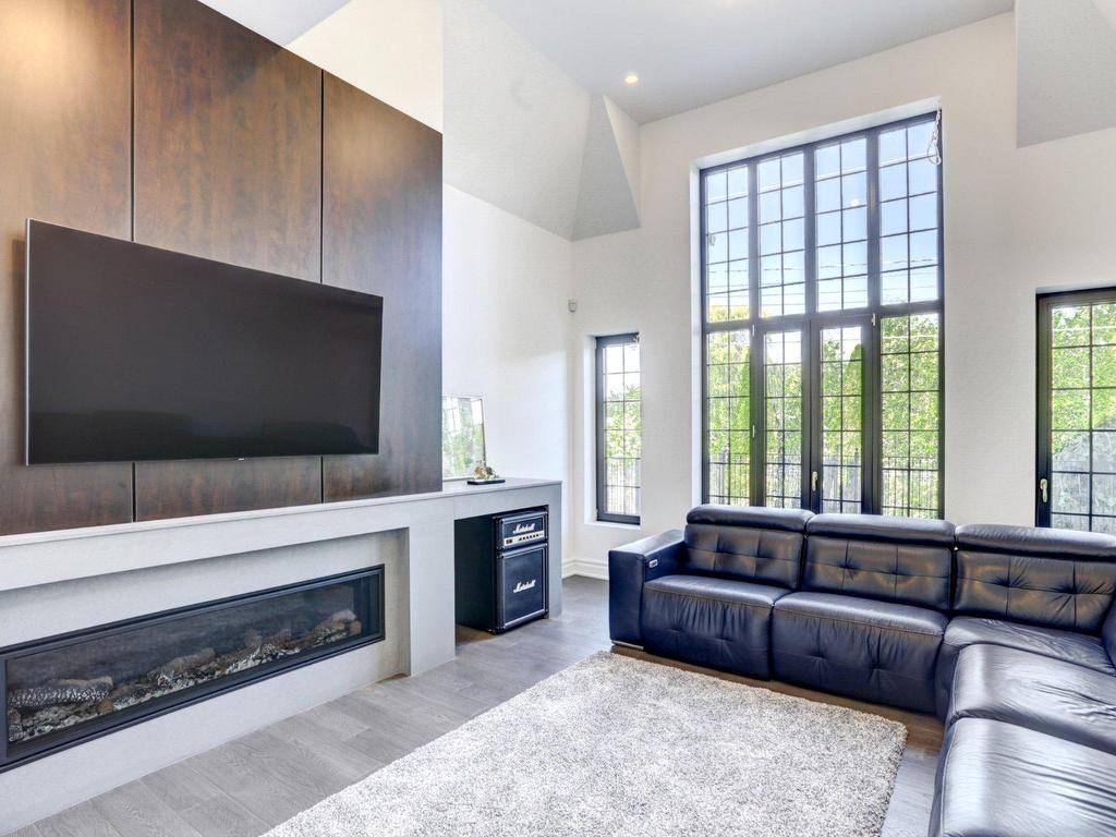 









6


Rue Bélair

,
L'Île-Bizard/Sainte-Geneviève (Montréal),




QC
H9E1R1

