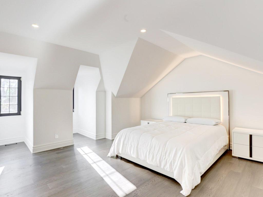 









6


Rue Bélair

,
L'Île-Bizard/Sainte-Geneviève (Montréal),




QC
H9E1R1

