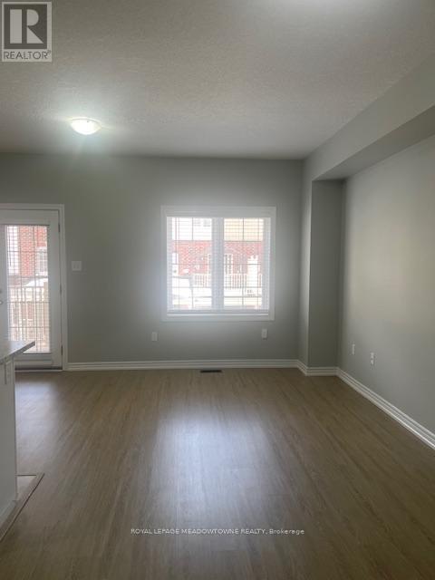 












29 - 88 DECORSO DRIVE

,
Guelph,




Ontario
N1L0A1

