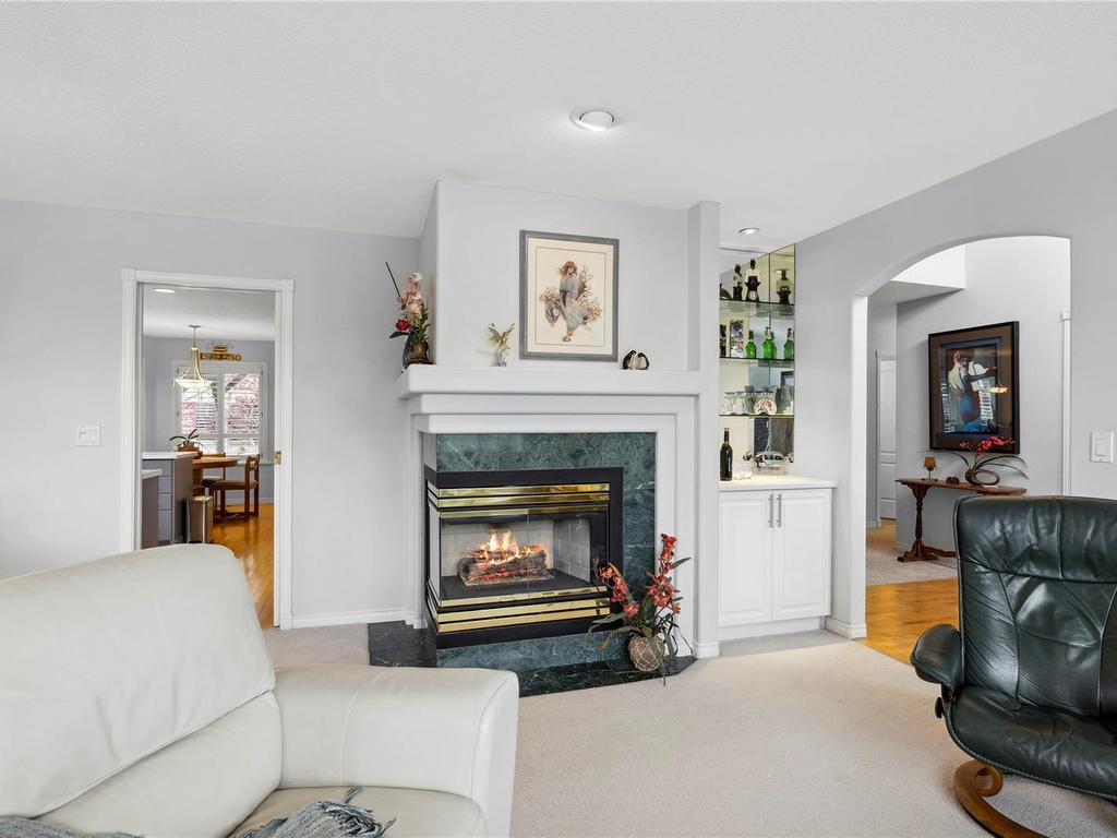 









1084


Aery View

Way,
Parksville,




BC
V9P 2N9

