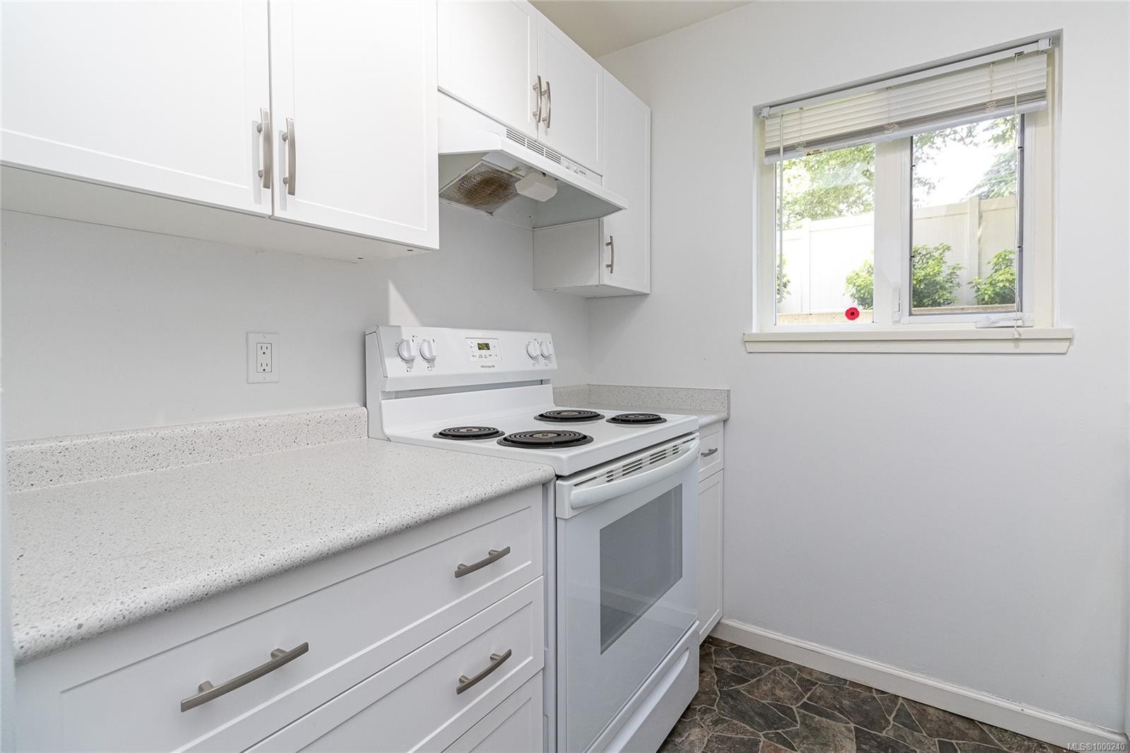 









2520


Wark

St, 114,
Victoria,




BC
V8T 5G6

