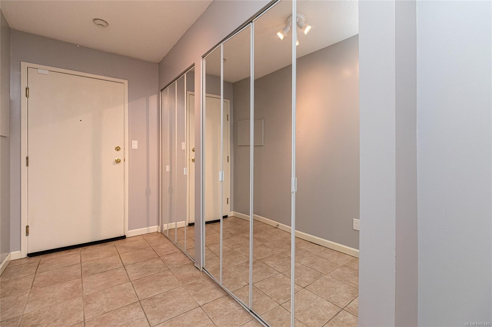 









2520


Wark

St, 114,
Victoria,




BC
V8T 5G6

