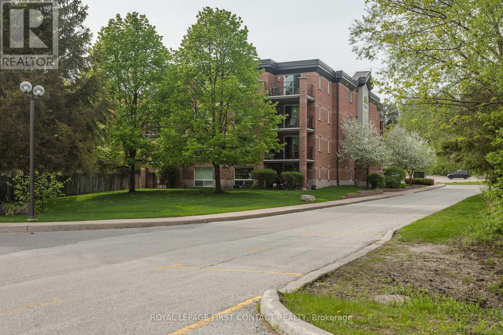 












103 - 117 EDGEHILL DRIVE

,
Barrie,




Ontario
L4N1L9

