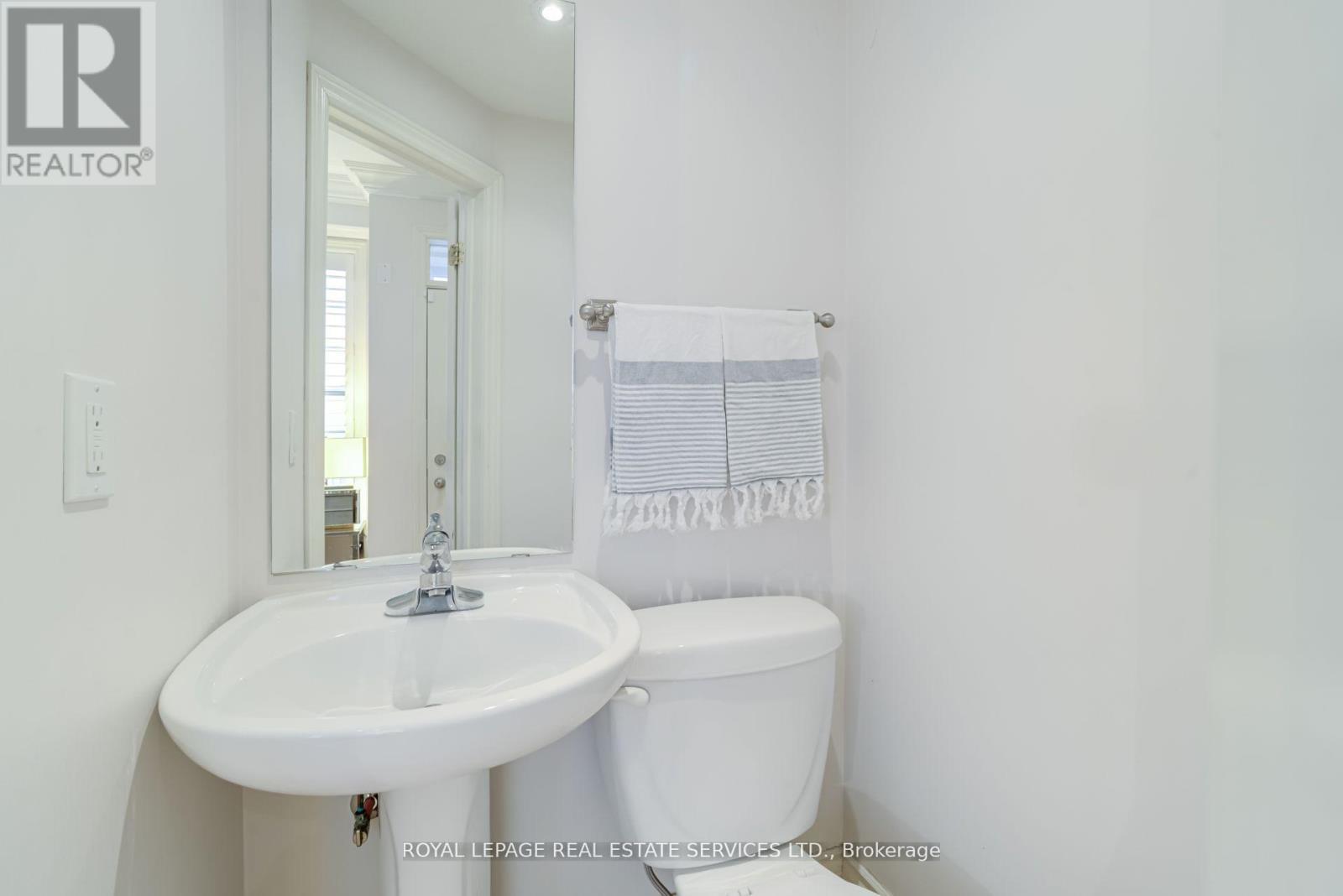 












12 - 1968 BLOOR STREET W

,
Toronto,




Ontario
M6P3K9

