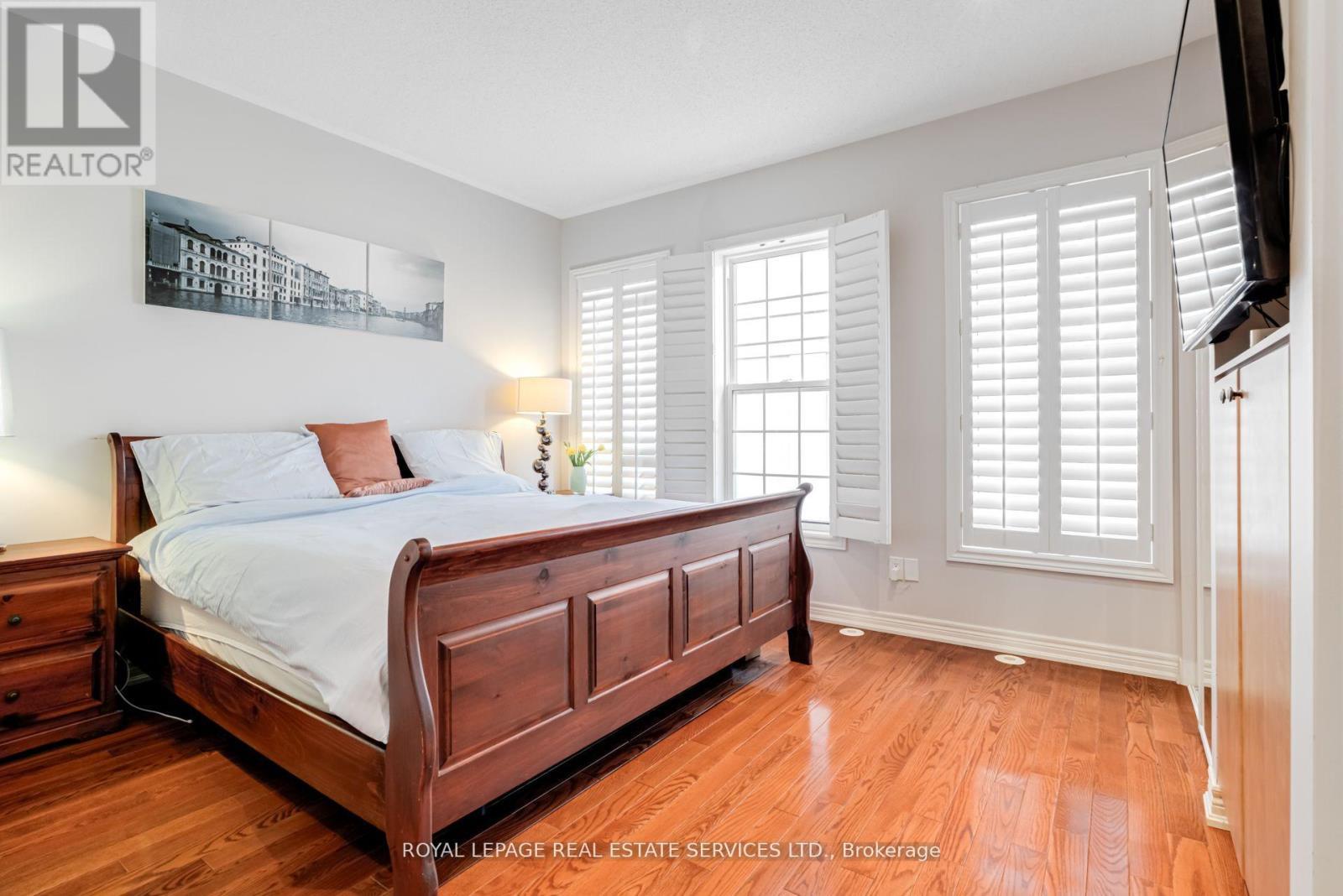 












12 - 1968 BLOOR STREET W

,
Toronto,




Ontario
M6P3K9

