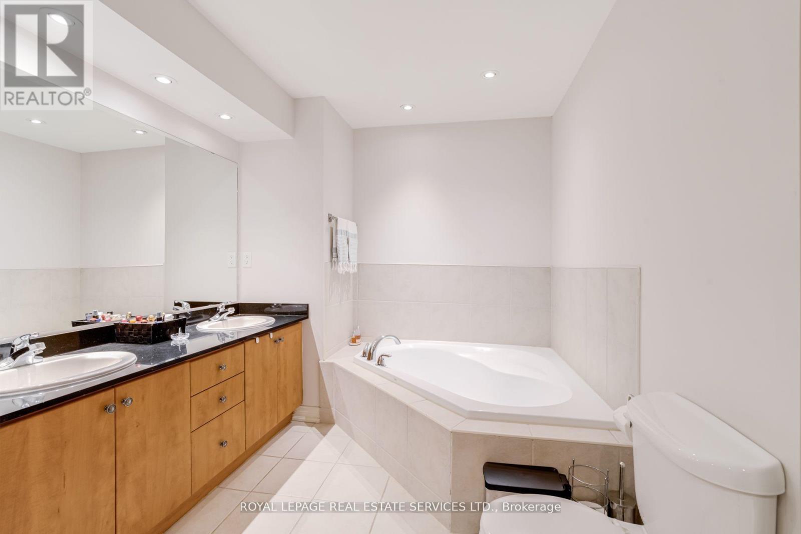












12 - 1968 BLOOR STREET W

,
Toronto,




Ontario
M6P3K9


