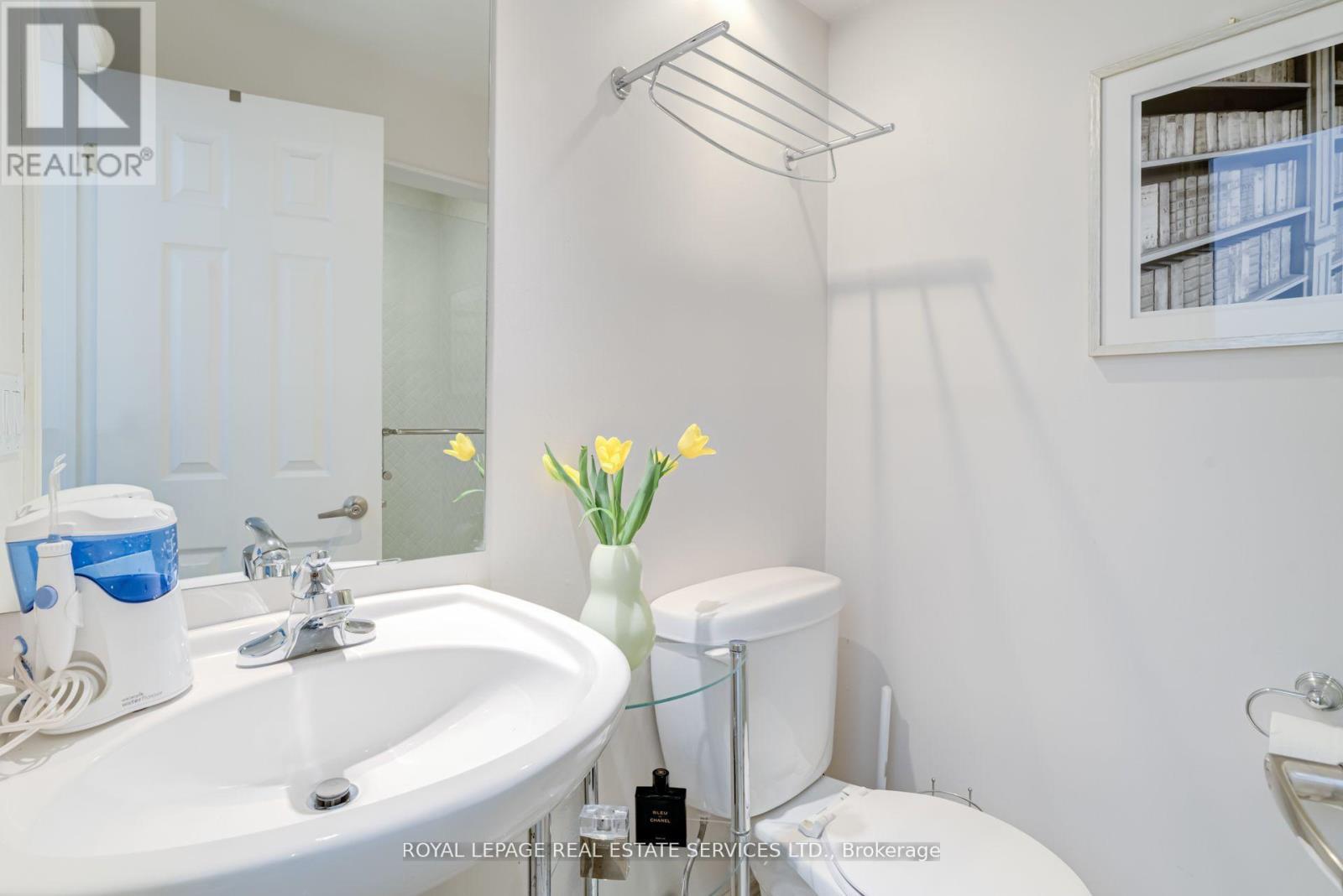 












12 - 1968 BLOOR STREET W

,
Toronto,




Ontario
M6P3K9

