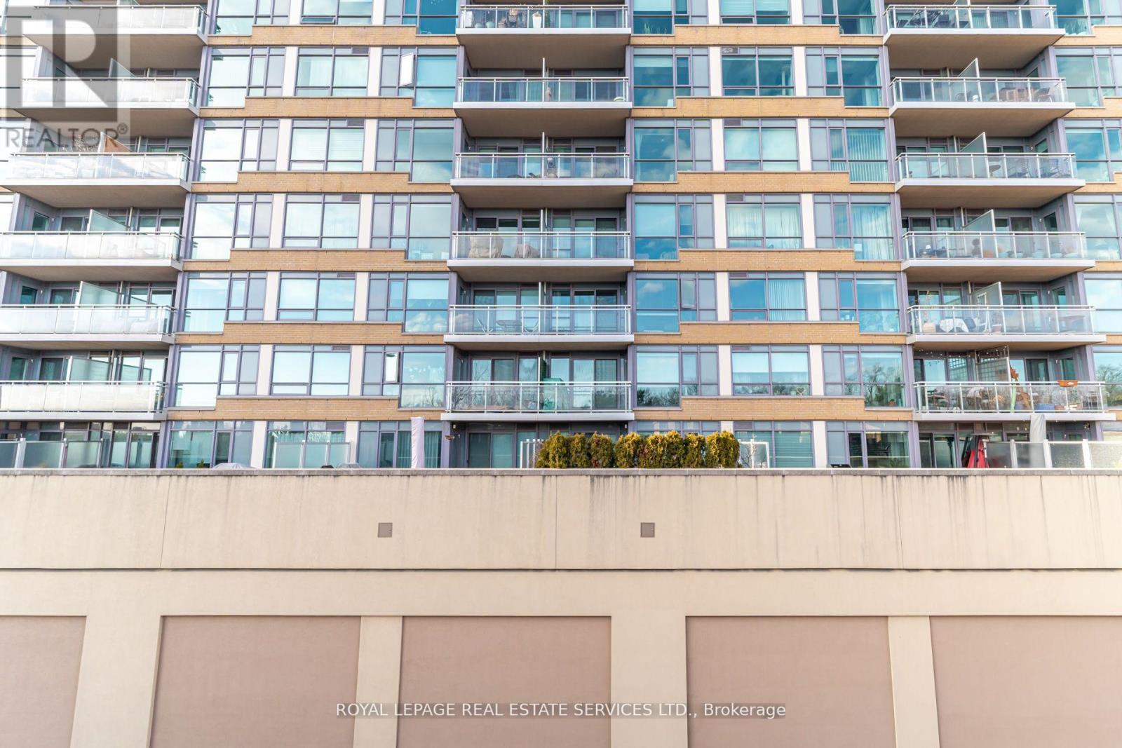 












12 - 1968 BLOOR STREET W

,
Toronto,




Ontario
M6P3K9

