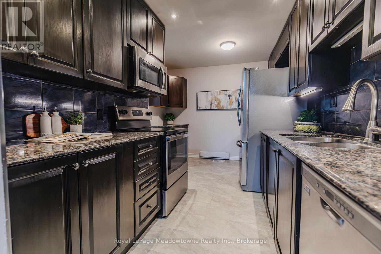 












42 - 6240 MONTEVIDEO ROAD

,
Mississauga (Meadowvale),




Ontario
L5N2N7

