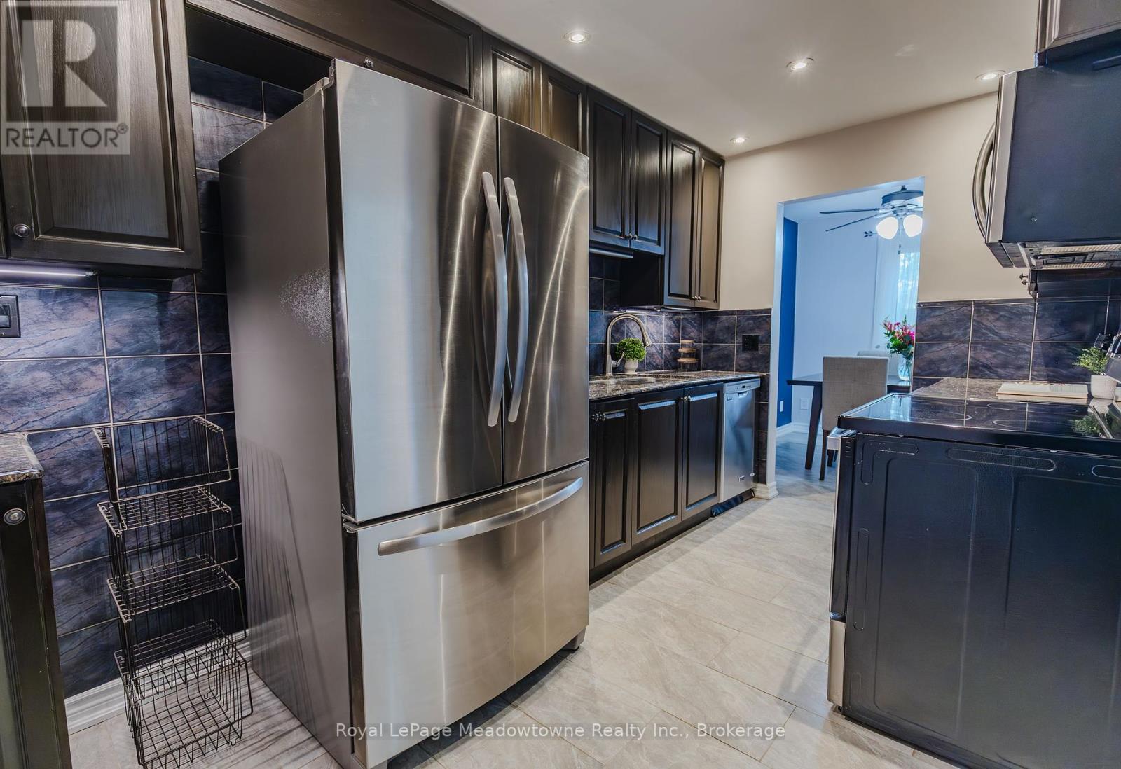 












42 - 6240 MONTEVIDEO ROAD

,
Mississauga (Meadowvale),




Ontario
L5N2N7

