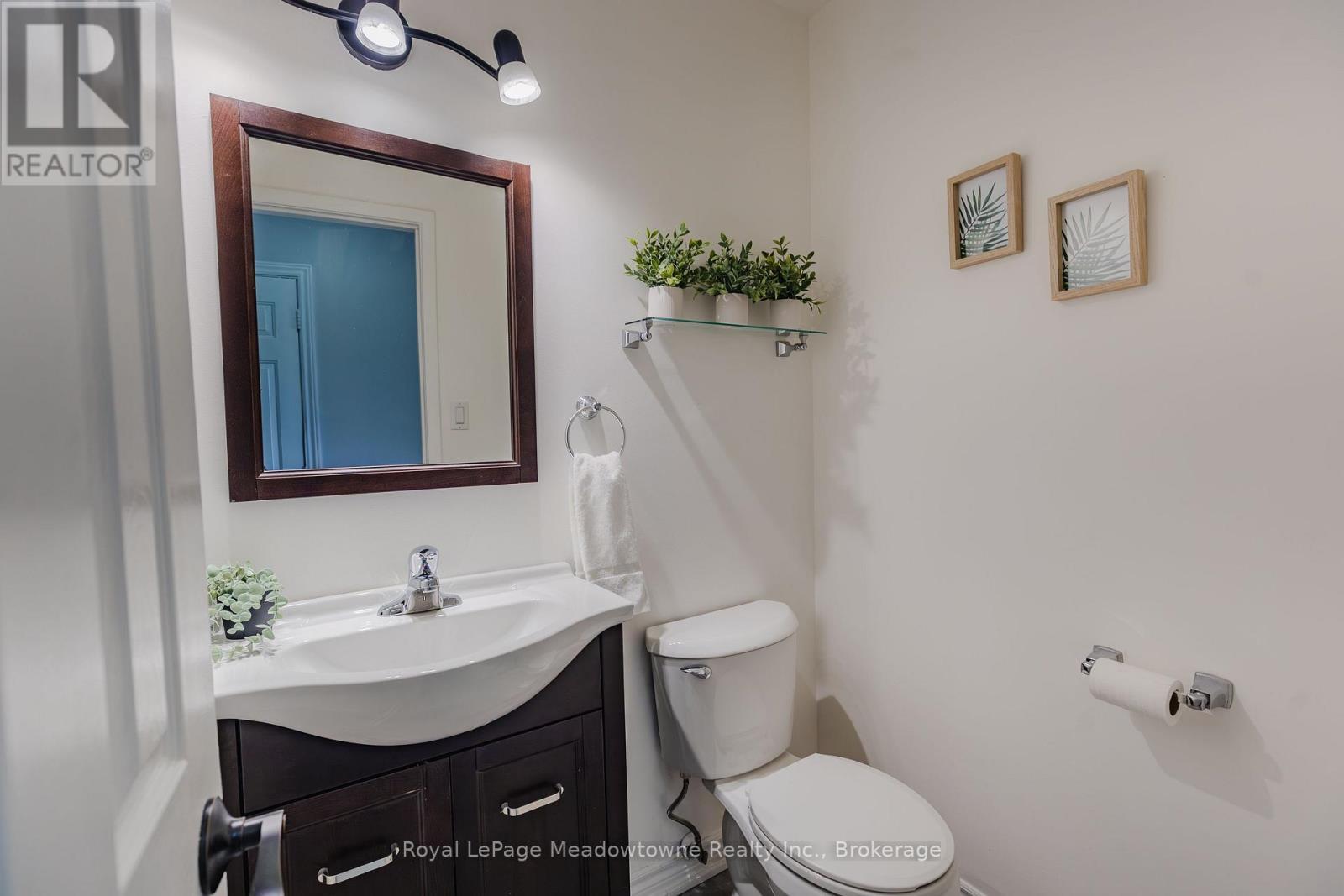 












42 - 6240 MONTEVIDEO ROAD

,
Mississauga (Meadowvale),




Ontario
L5N2N7

