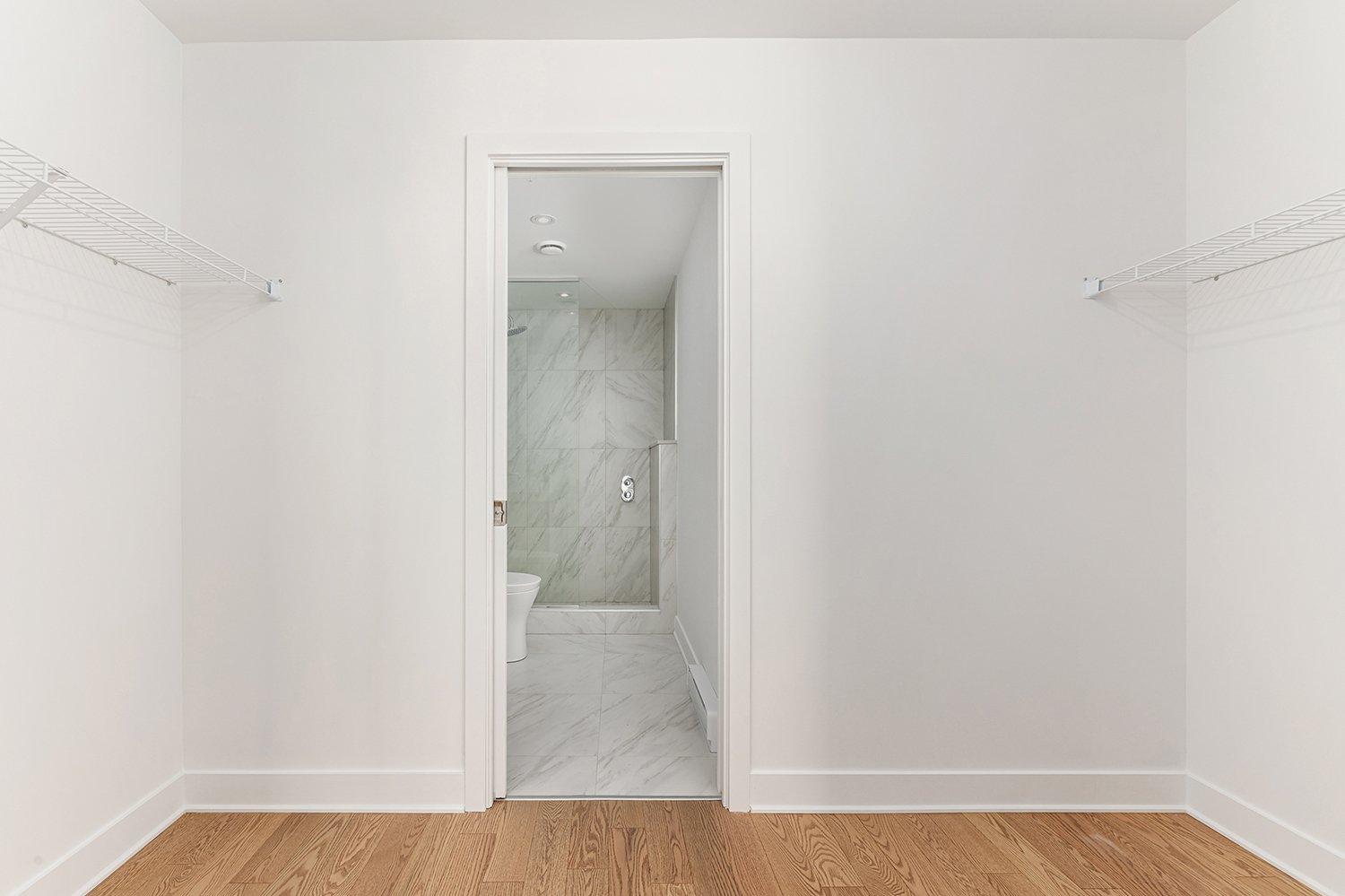 









200


Rue Marie-Charles-Le Moyne

, 2405,
Longueuil (Le Vieux-Longueuil),




QC
J4K8C2

