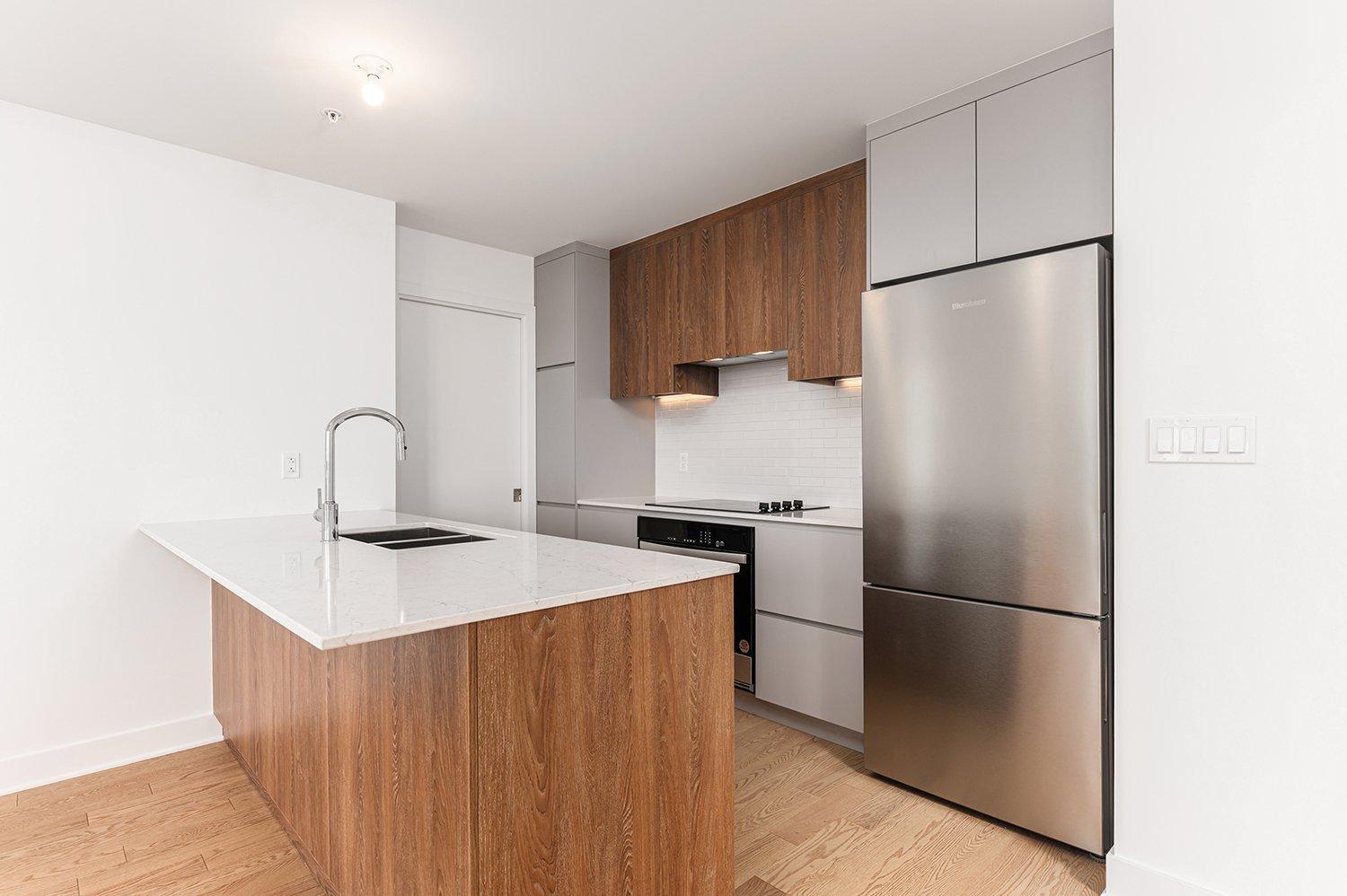 









200


Rue Marie-Charles-Le Moyne

, 2405,
Longueuil (Le Vieux-Longueuil),




QC
J4K8C2

