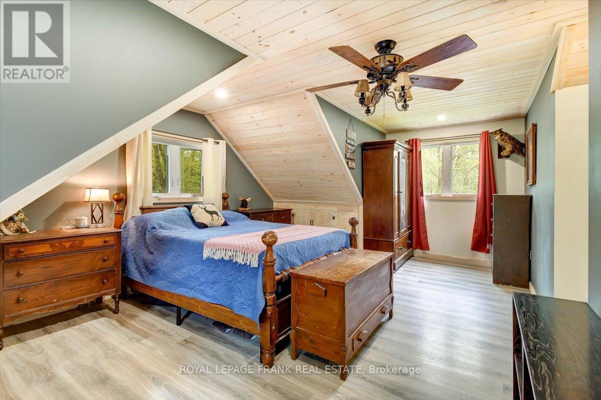 












1019 ANDERSON ROAD

,
Highlands East (Monmouth),




Ontario
K0L2Y0


