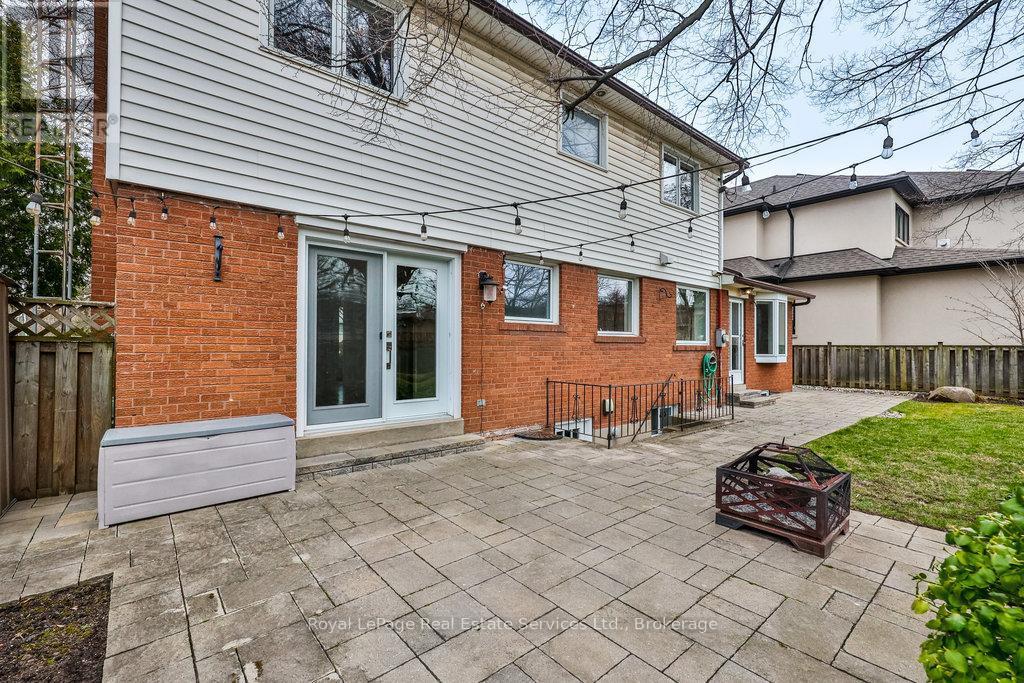 












196 SABEL STREET

,
Oakville (BR Bronte),




Ontario
L6L3V4

