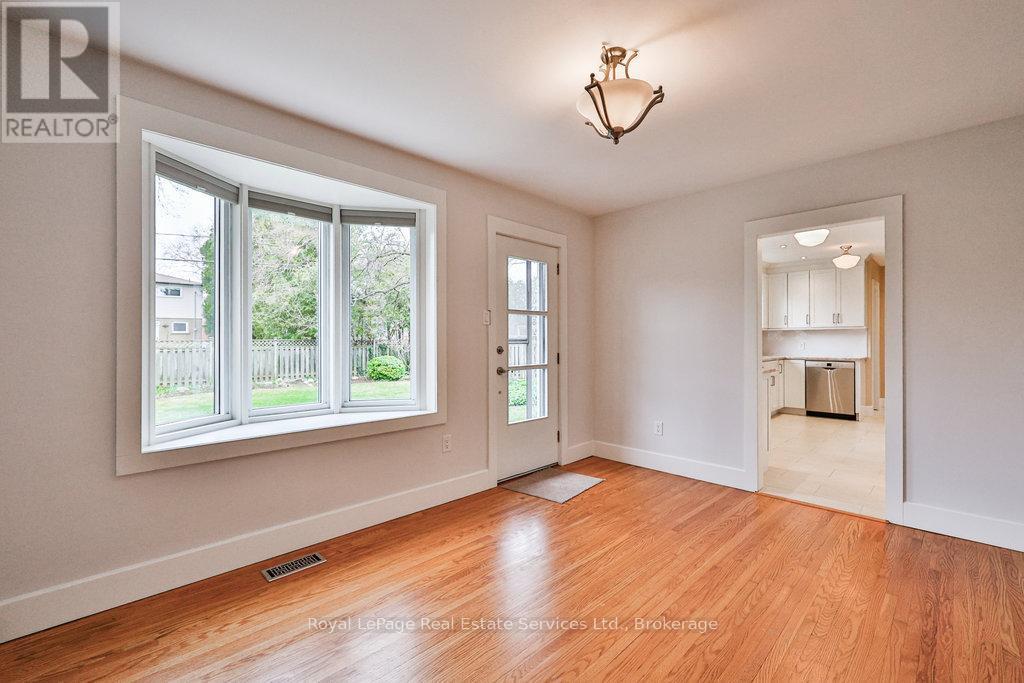 












196 SABEL STREET

,
Oakville (BR Bronte),




Ontario
L6L3V4


