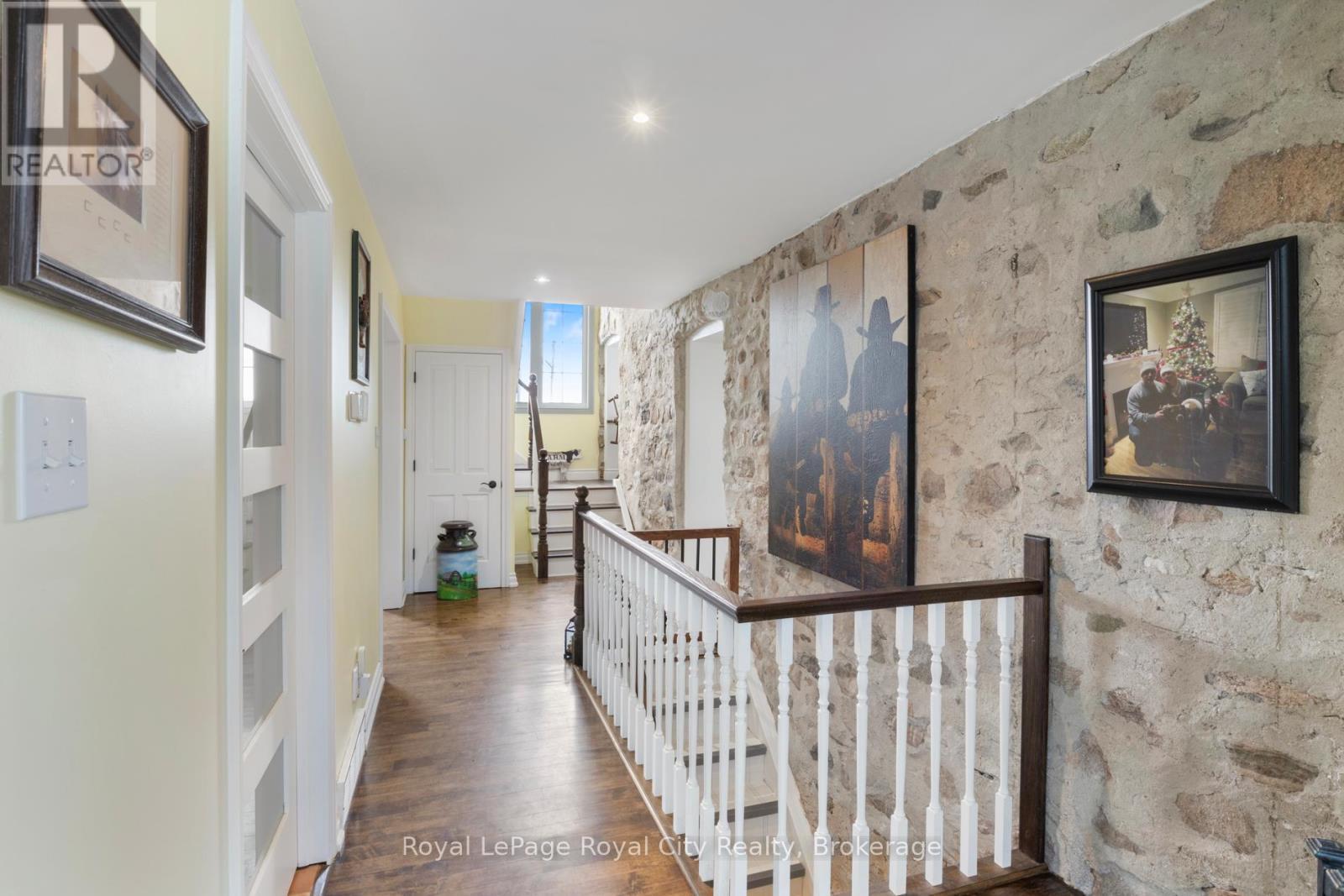 












5228 FIRST LINE

,
Erin,




Ontario
L7J2L9

