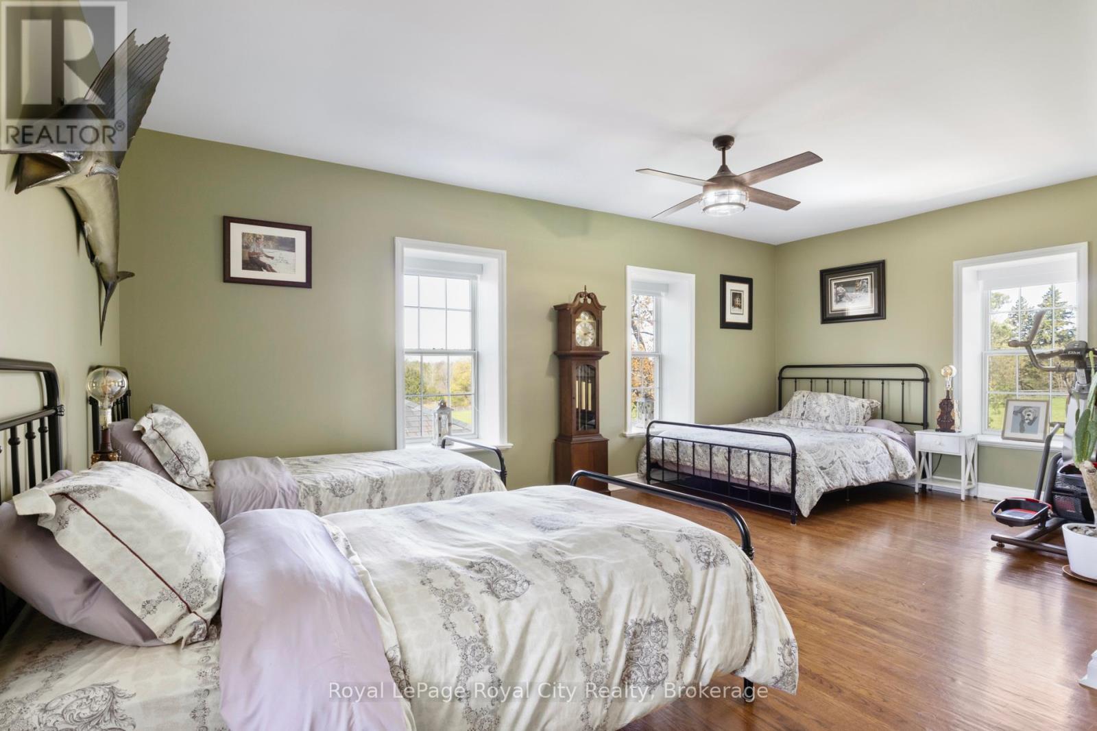 












5228 FIRST LINE

,
Erin,




Ontario
L7J2L9

