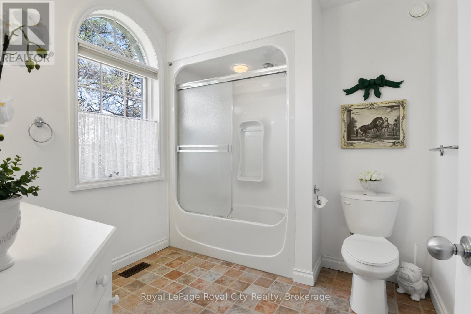 












5228 FIRST LINE

,
Erin,




Ontario
L7J2L9

