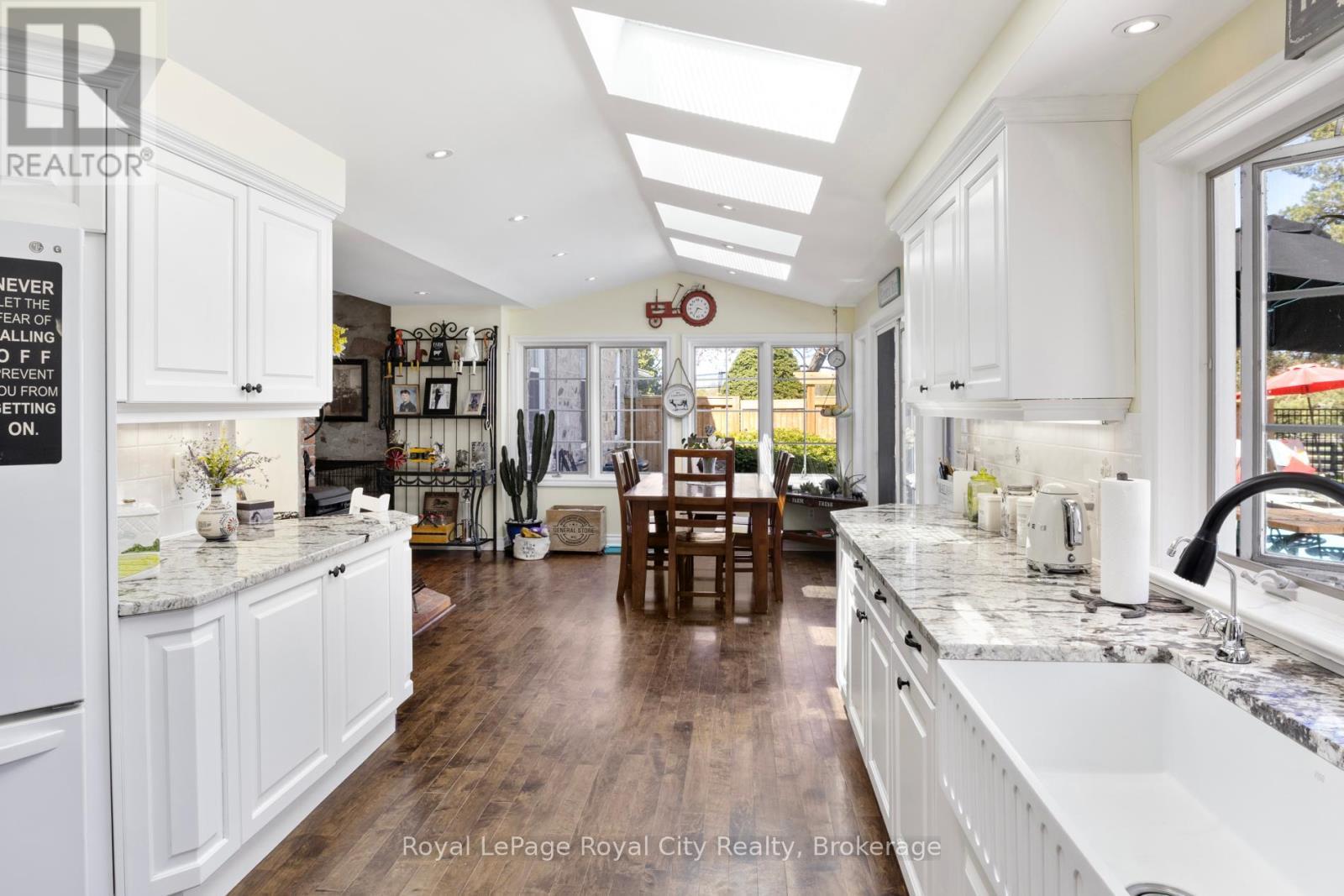 












5228 FIRST LINE

,
Erin,




Ontario
L7J2L9

