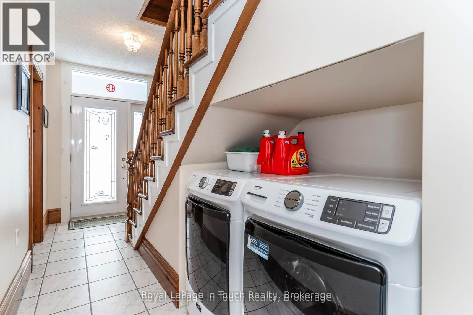 












306 CHURCH STREET

,
Penetanguishene,




Ontario
L9M1G5

