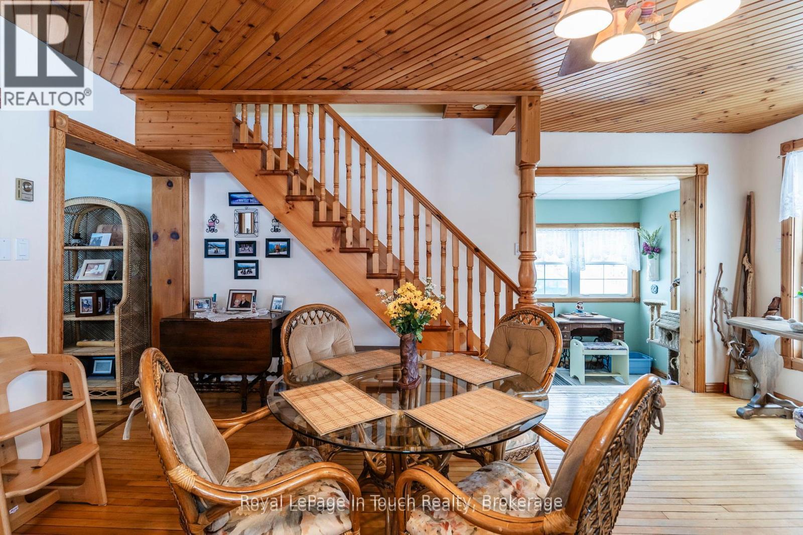 












306 CHURCH STREET

,
Penetanguishene,




Ontario
L9M1G5

